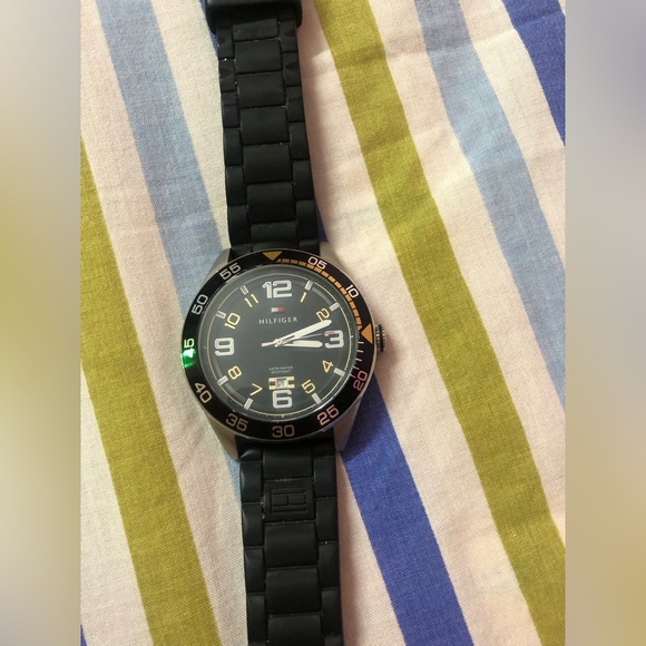 Authentic Tommy Hilfiger Men wrist watch - Picture 5 of 6